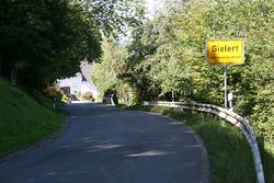 Dorfeinfahrt